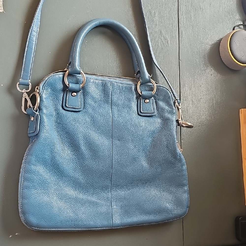 Talbots Pebble Genuine Leather Sky Blue Leather‎ Handbag/shoulder.